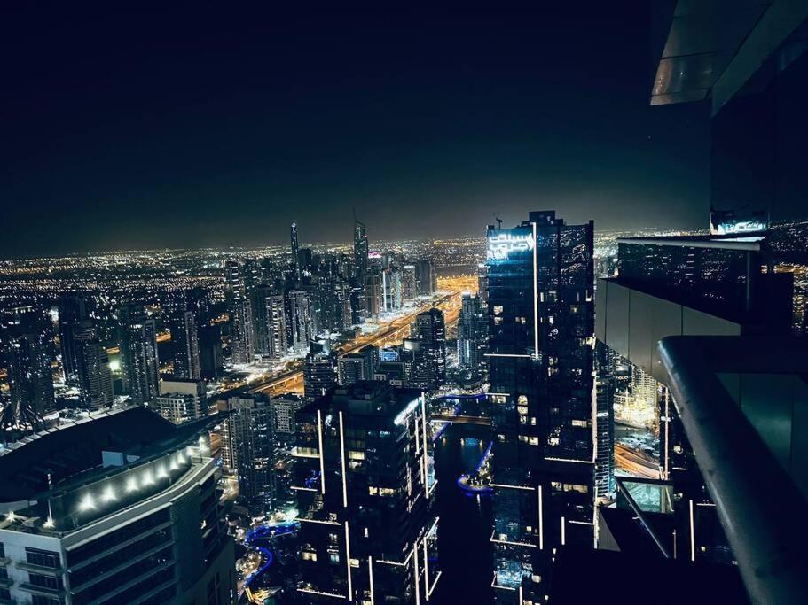 High Floor With City Skyline & Burj Khalifa View 3 Bedroom Unit Marina Дубай Екстер'єр фото